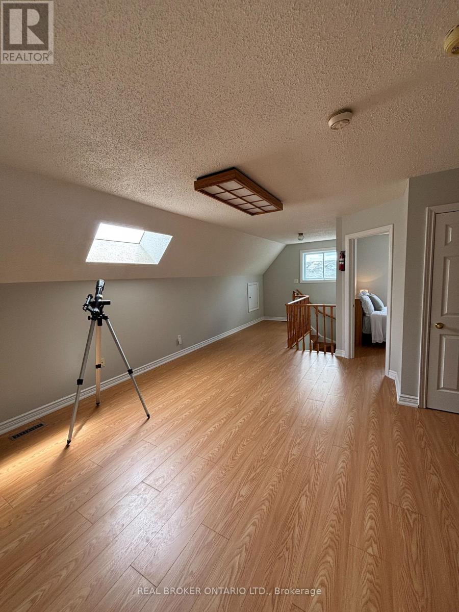 87 TAYLORWOOD AVENUE - 42