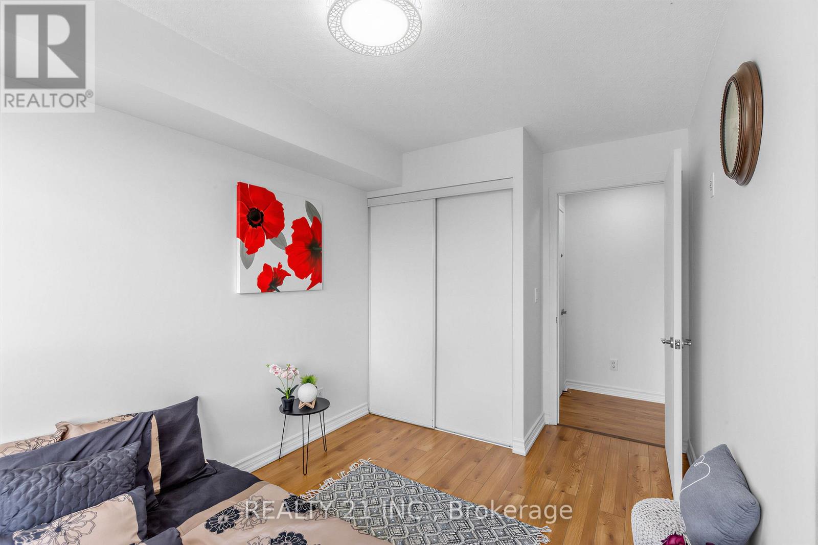 #514 3650 KINGSTON ROAD - 23