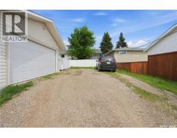 2011 102nd Street, North Battleford, SK S9A1H8 Photo 21