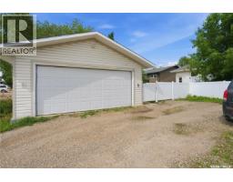 2011 102nd Street, North Battleford, SK S9A1H8 Photo 22