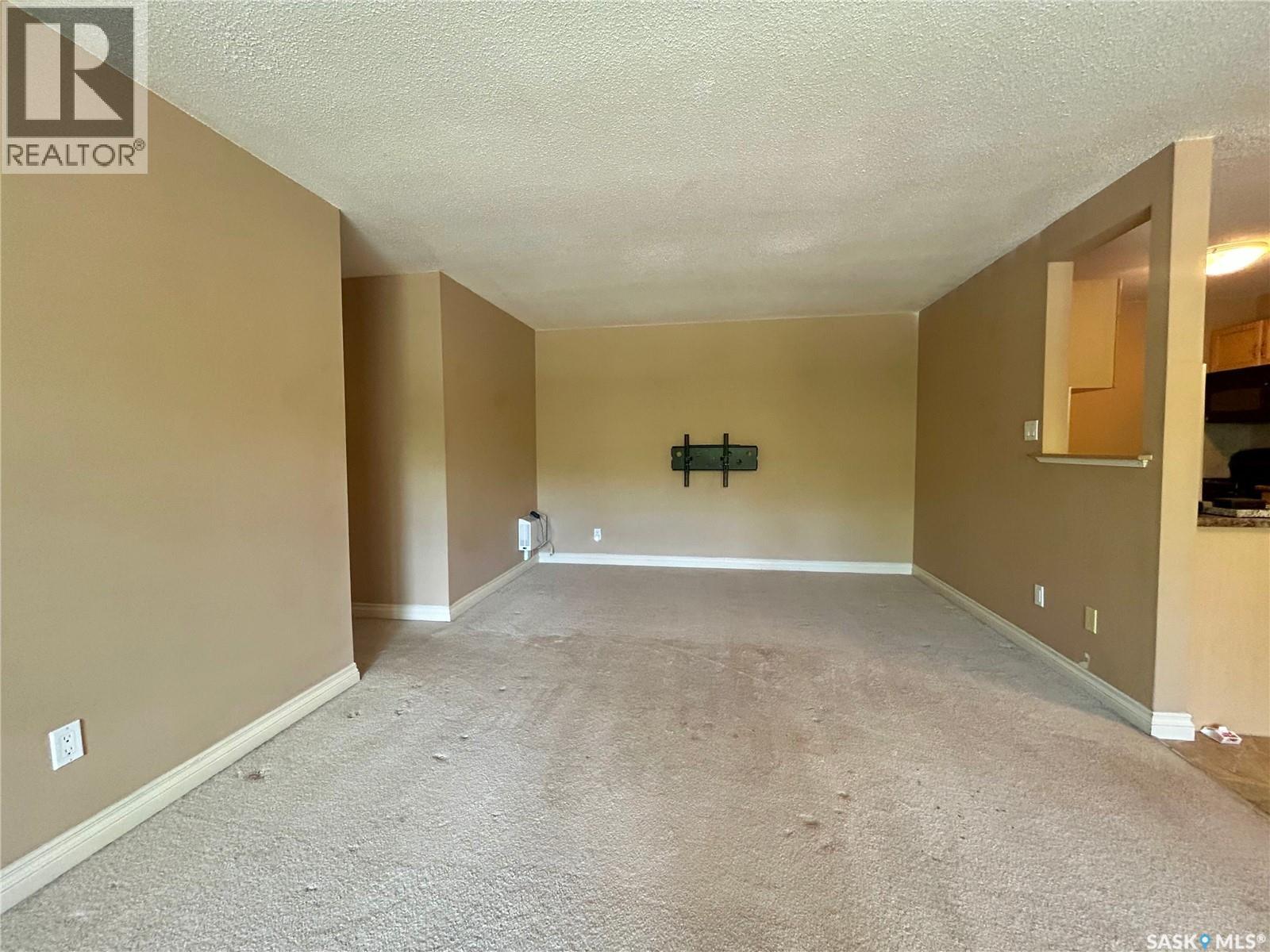 #13 1811 8th AVENUE N - 15