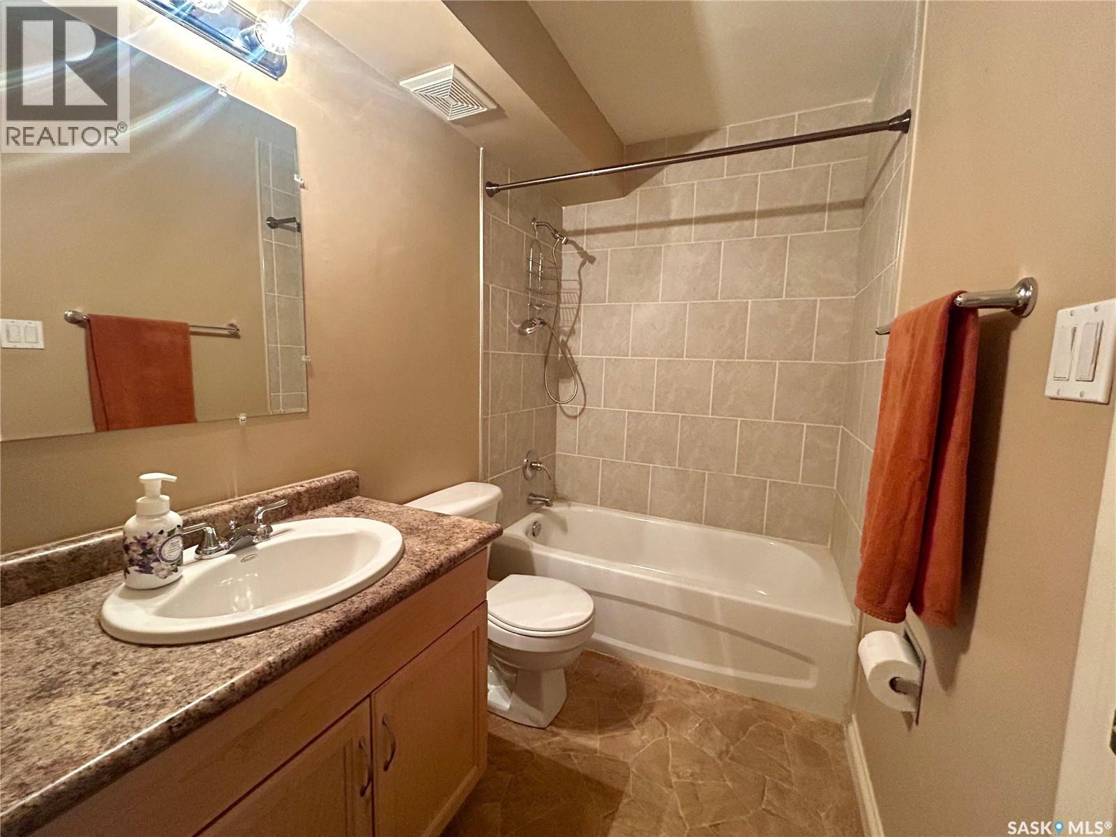 #13 1811 8th AVENUE N - 21