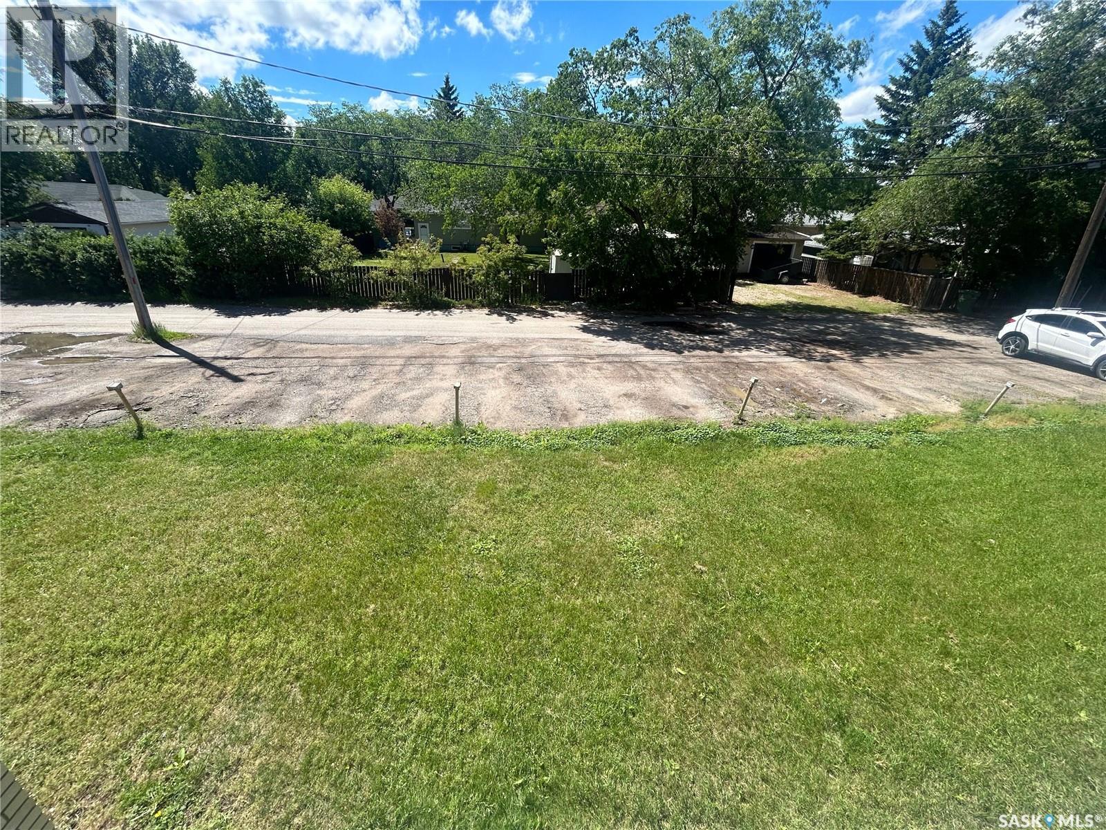 #13 1811 8th AVENUE N - 3