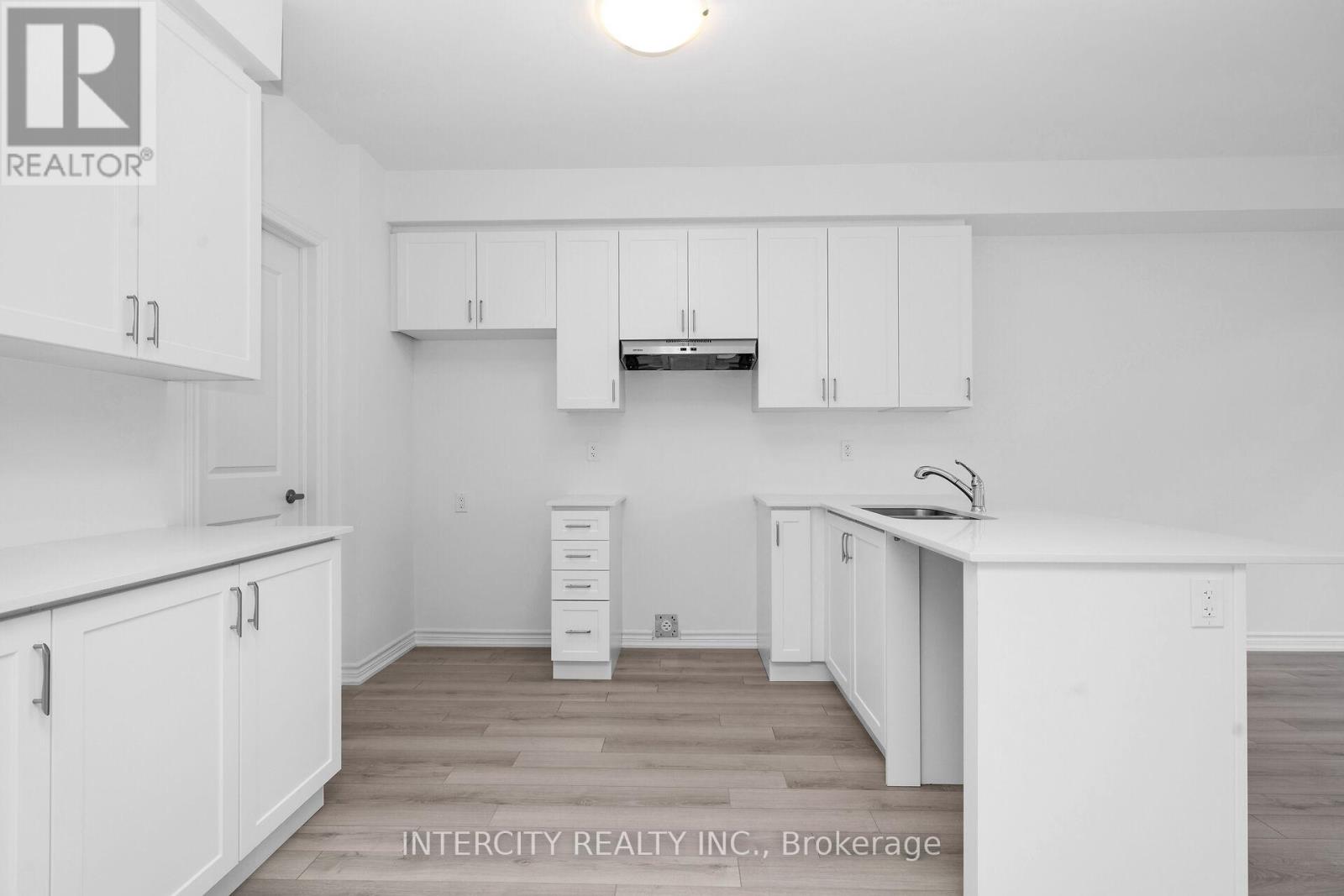 75 MCGILL AVENUE - 10