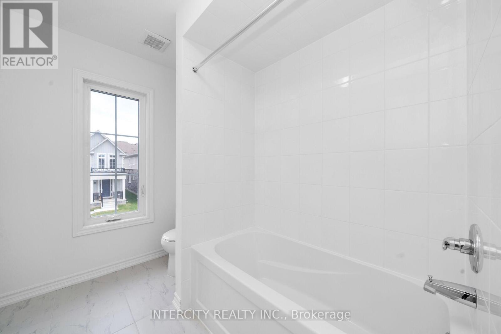 75 MCGILL AVENUE - 24