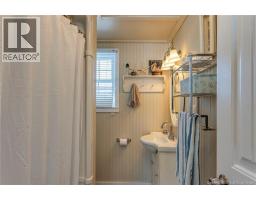 95 Hicks Beach Road, Upper Cape, NB E4L3E7 Photo 40