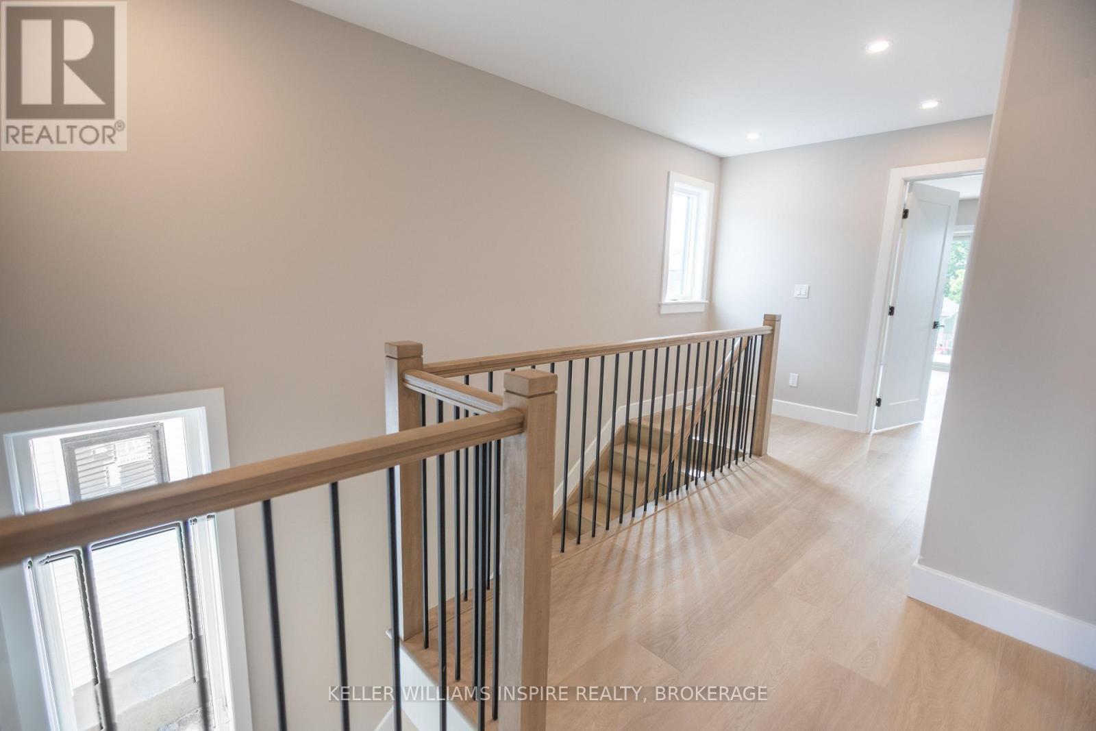 128 MCDONOUGH CRESCENT - 13