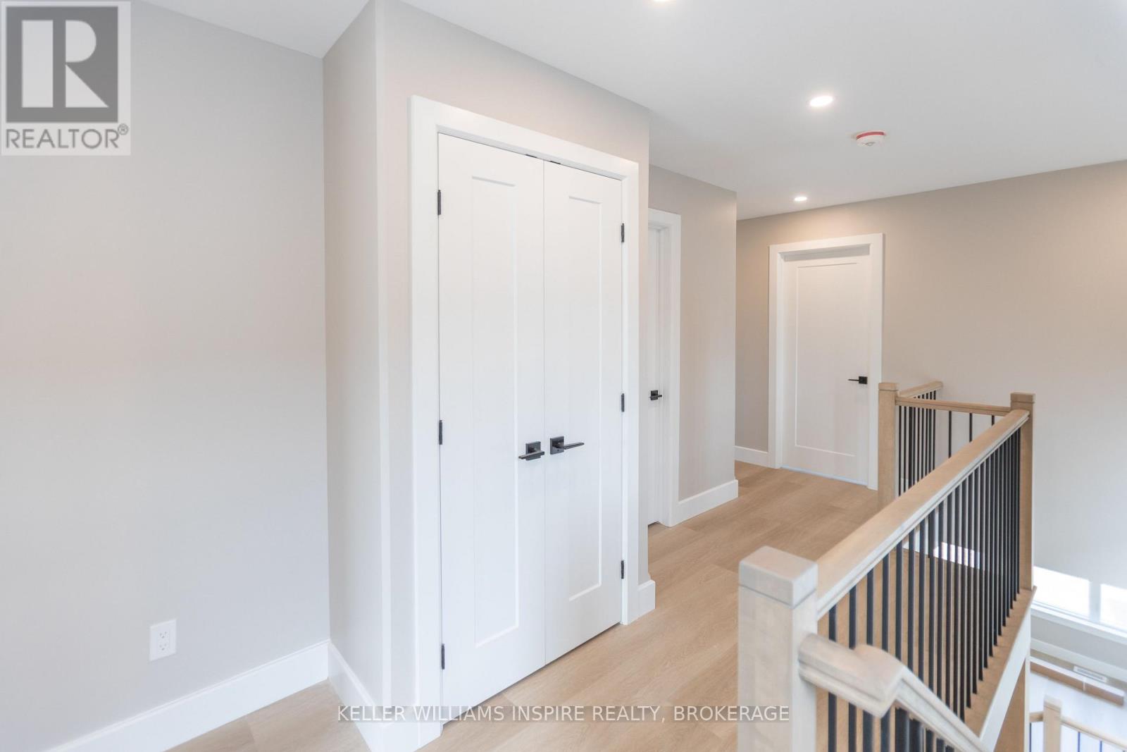 128 MCDONOUGH CRESCENT - 14