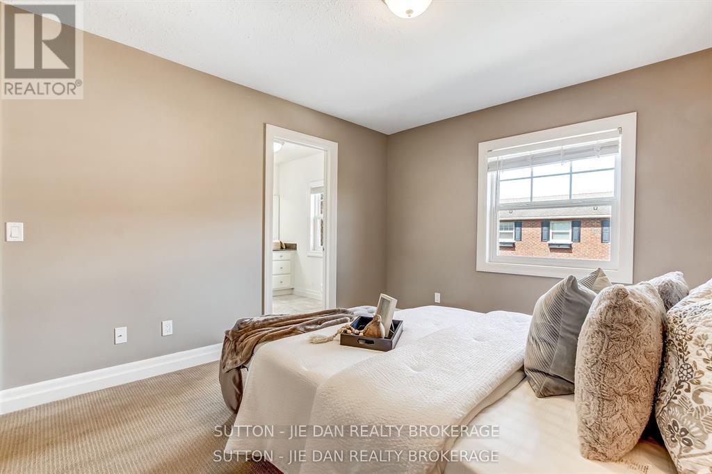 #9 1850 BEAVERBROOK AVENUE - 10