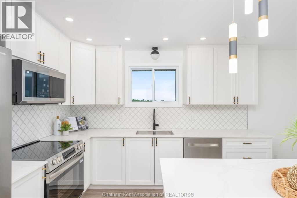 5583 Carriage ROAD - Image 12