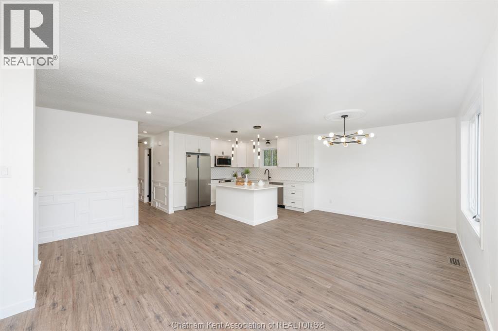 5583 Carriage ROAD - Image 13