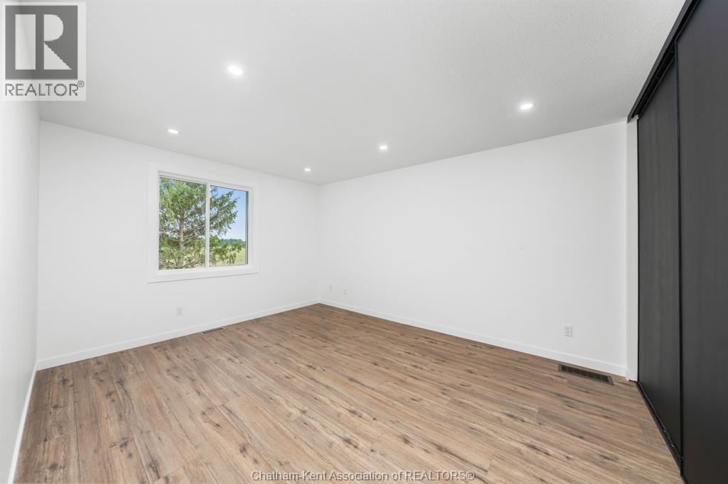 5583 Carriage ROAD - Image 20