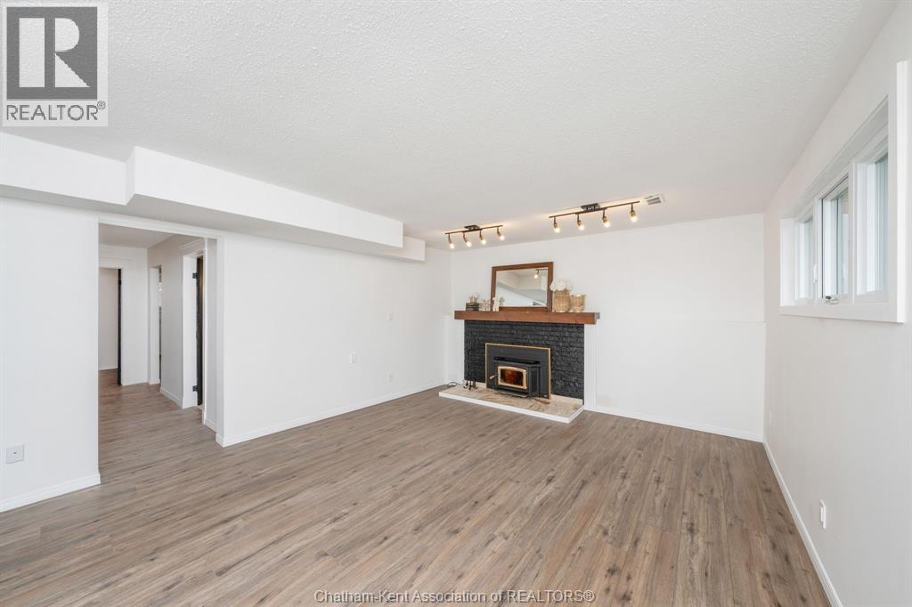 5583 Carriage ROAD - 24