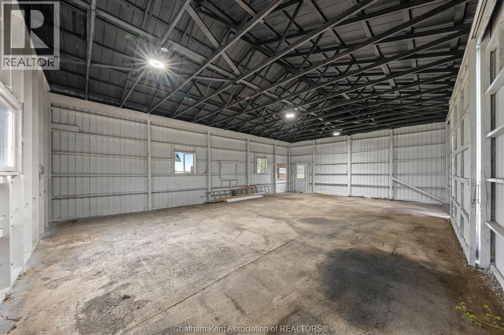 5583 Carriage ROAD - Image 41