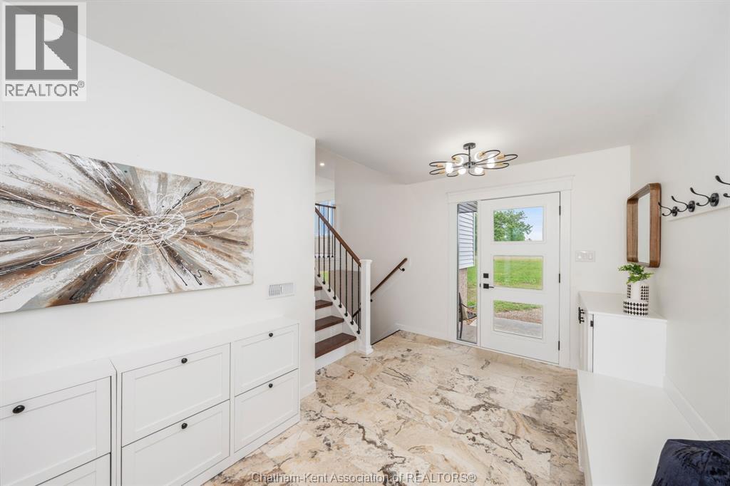 5583 Carriage ROAD - Image 5