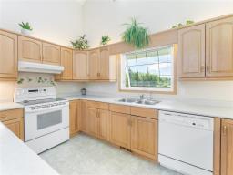 224 Lakeview Drive, East Selkirk, MB R0E0M0 Photo 22