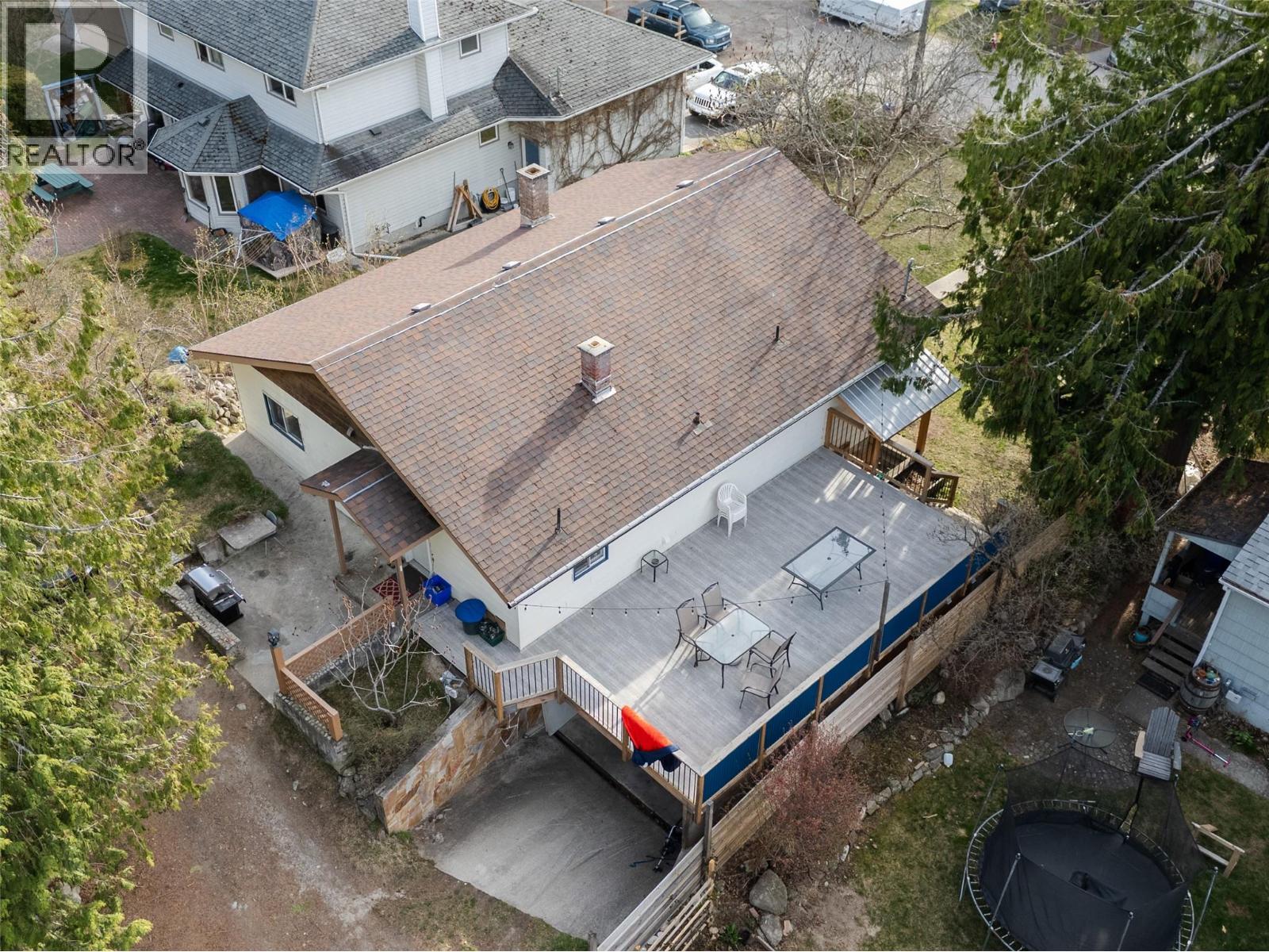 712 Ninth Street - 60