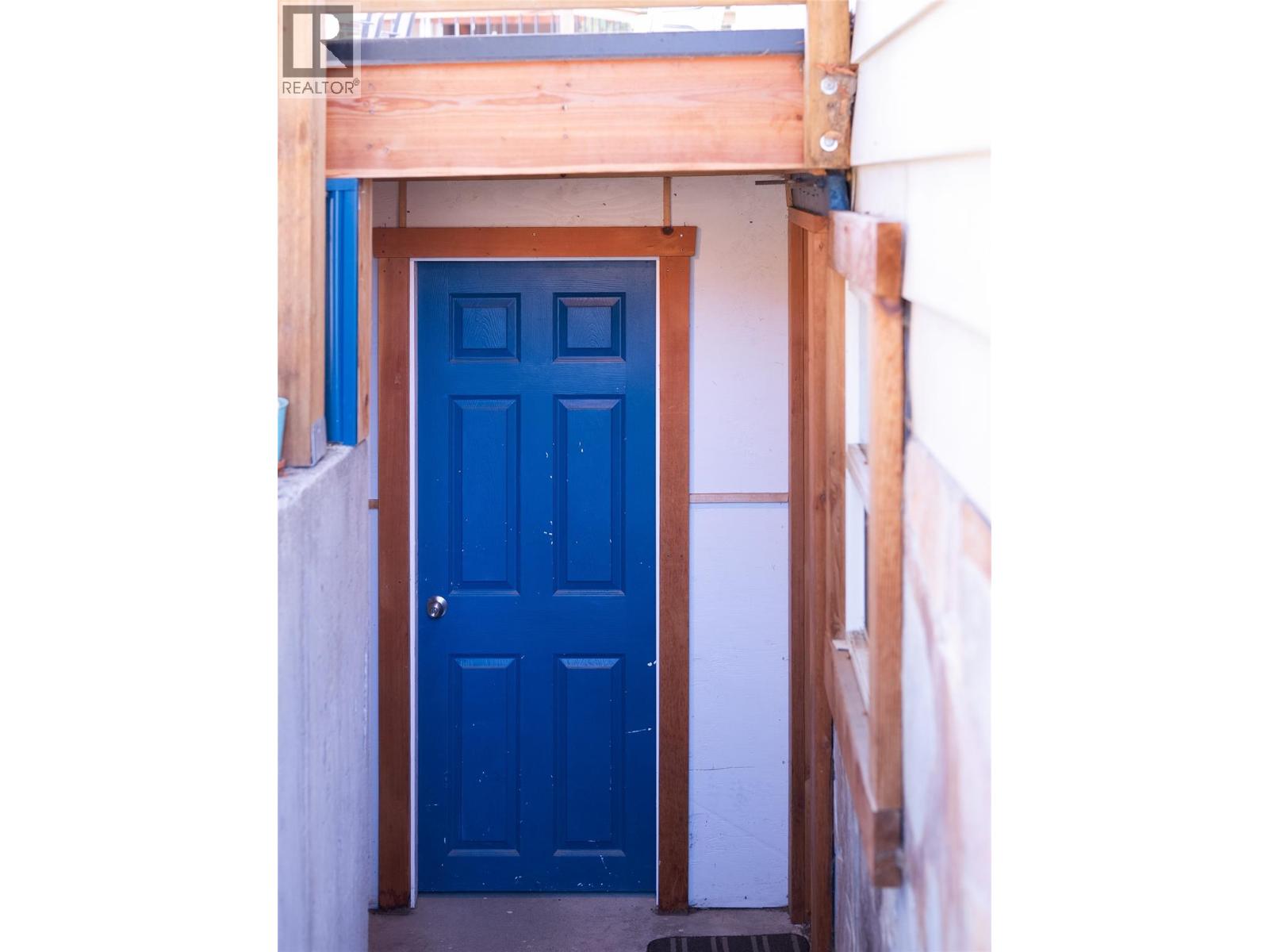 712 Ninth Street - 57