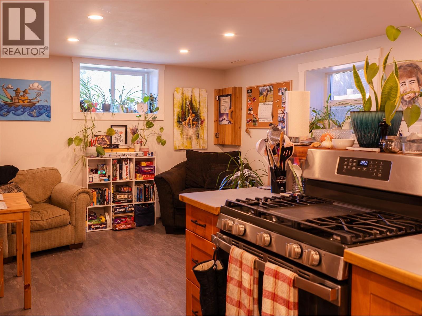 712 Ninth Street - 47