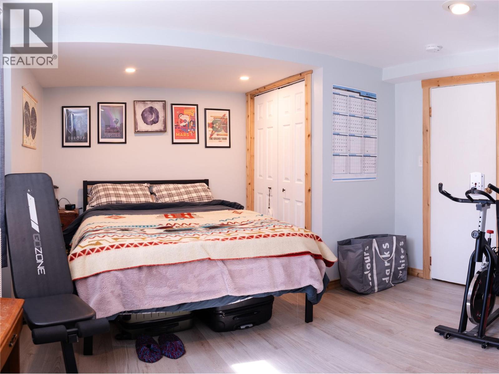712 Ninth Street - 54