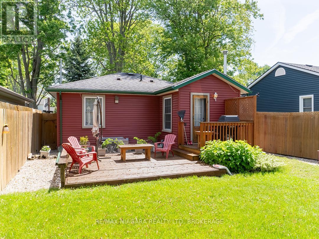 263 MAPLEWOOD AVENUE - 17