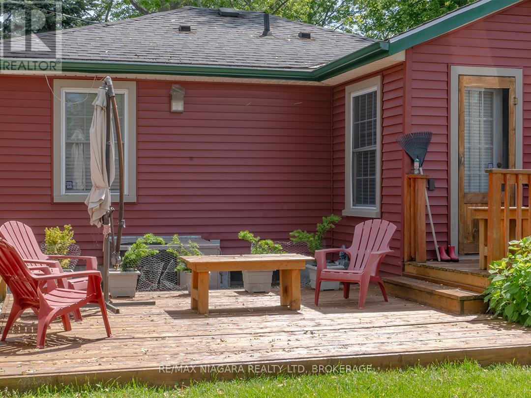263 MAPLEWOOD AVENUE - 18