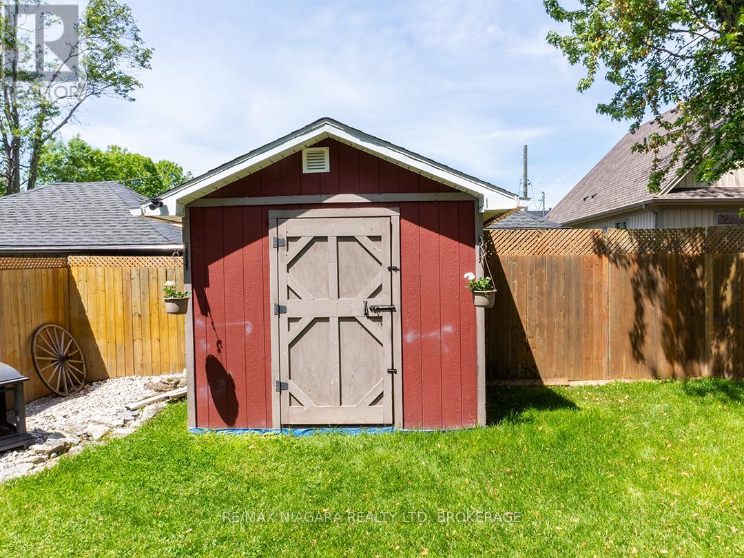 263 MAPLEWOOD AVENUE - 21