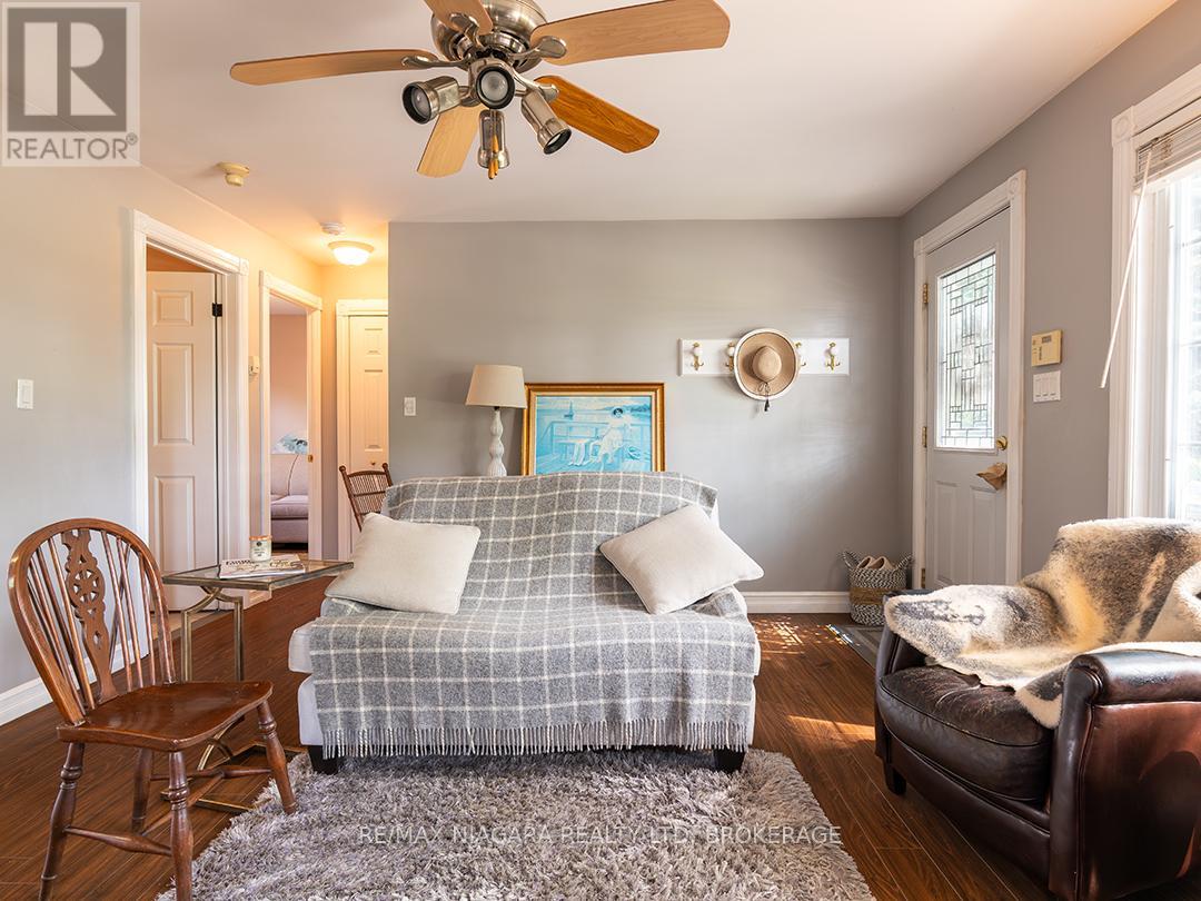 263 MAPLEWOOD AVENUE - 6