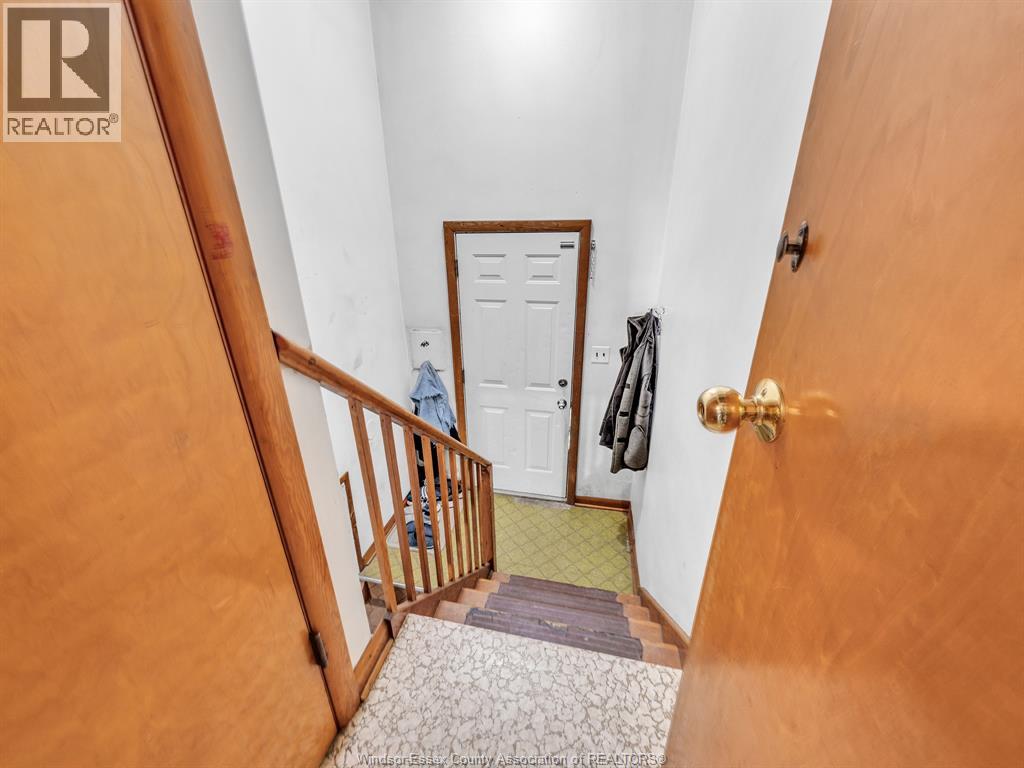 1477 WINDERMERE ROAD - 14