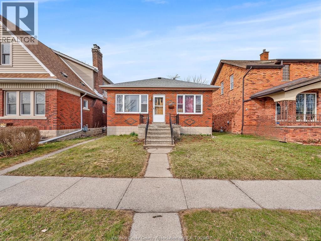 1477 WINDERMERE ROAD - 2