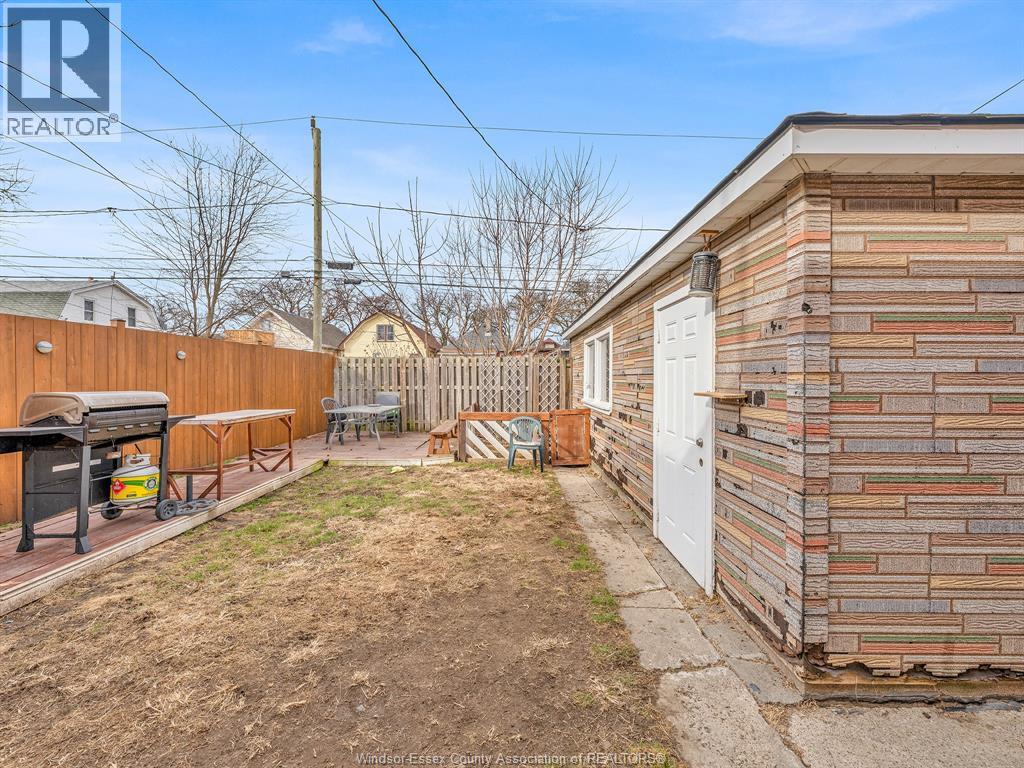 1477 WINDERMERE ROAD - 21