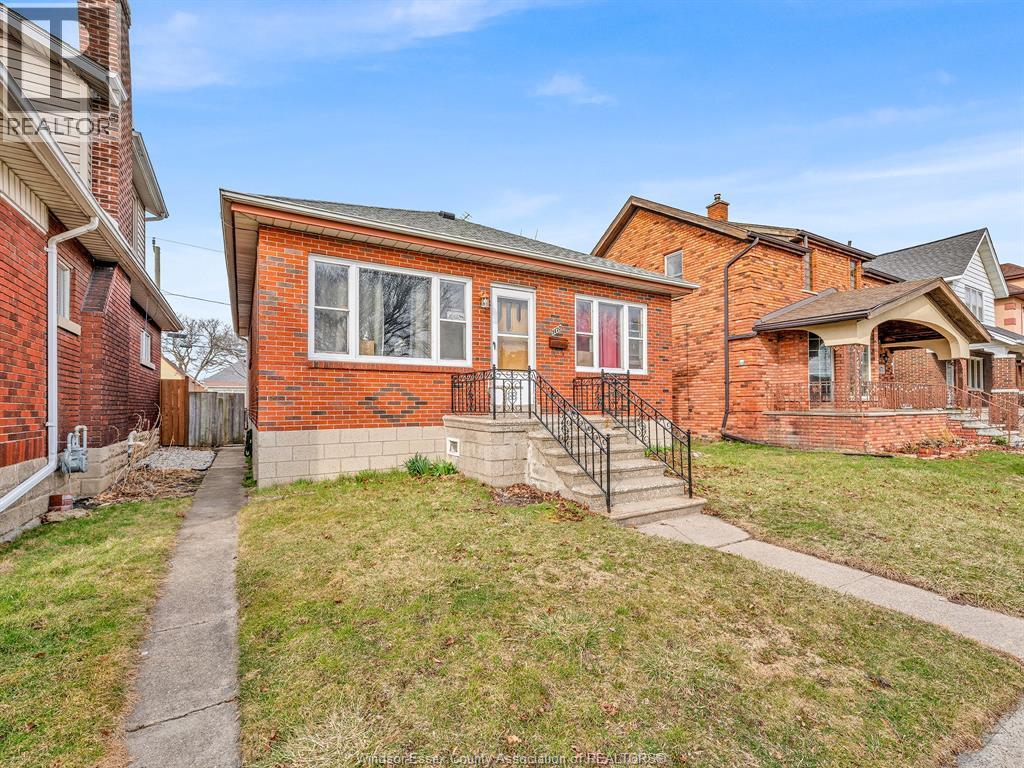 1477 WINDERMERE ROAD - 4