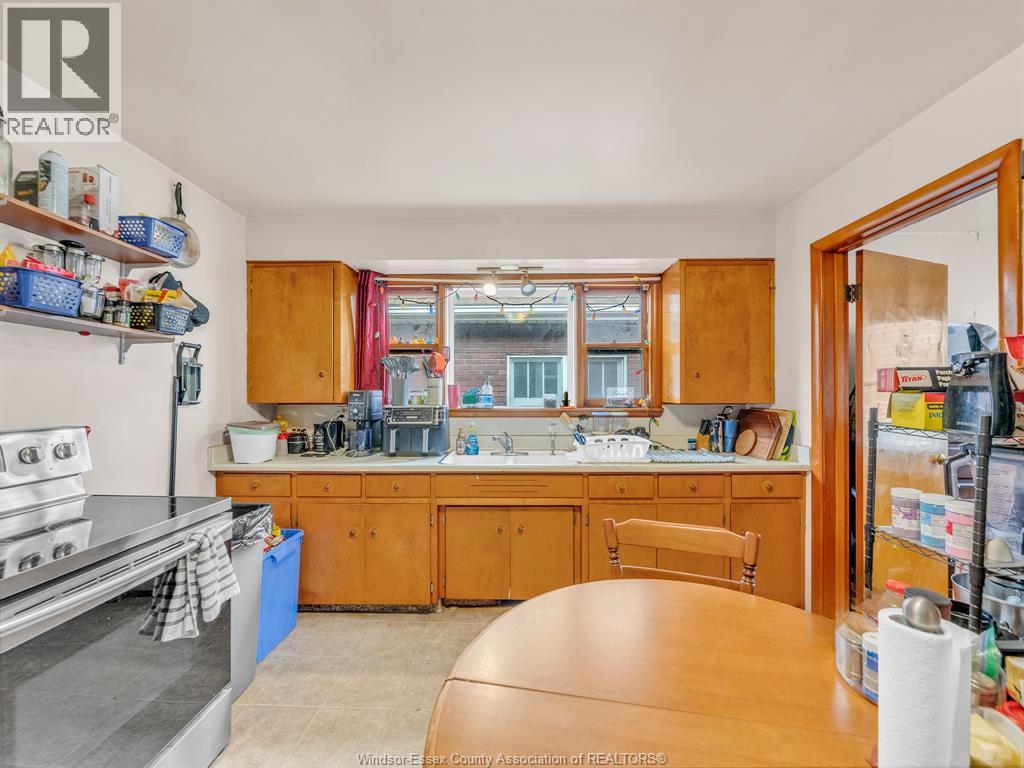 1477 WINDERMERE ROAD - 8
