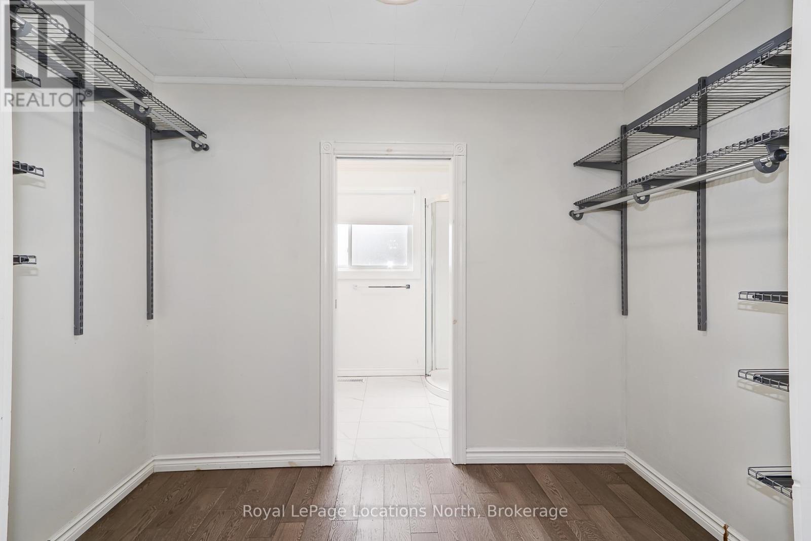 258 FOURTH STREET W - 11