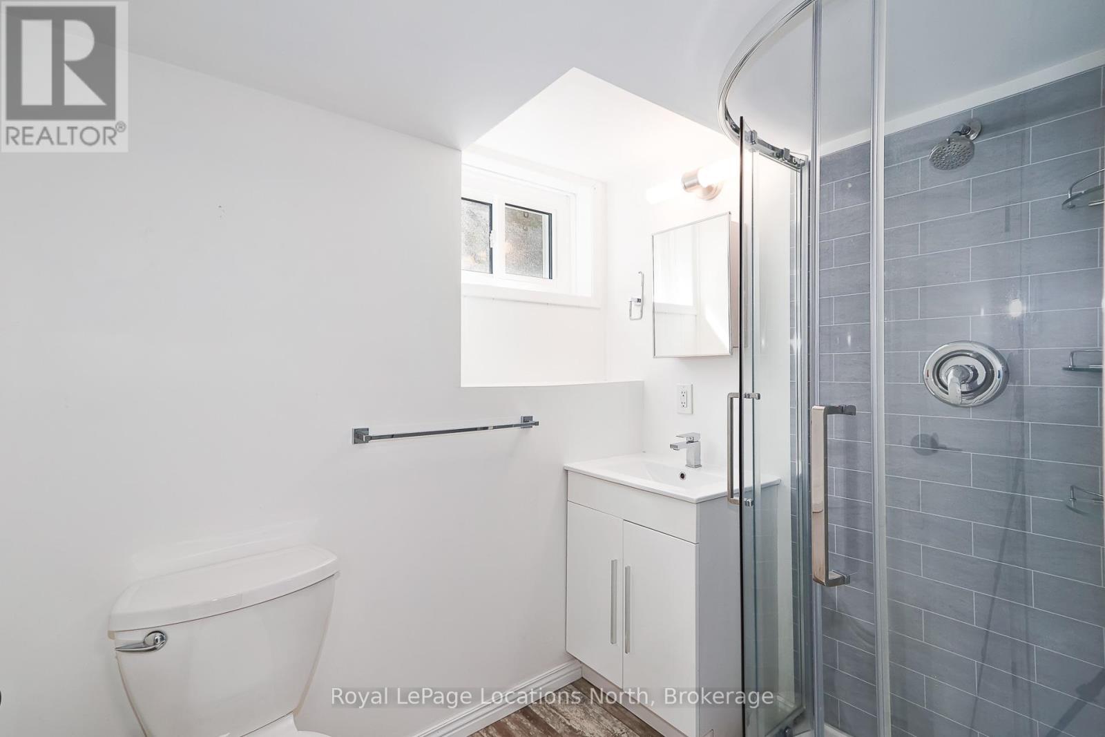 258 FOURTH STREET W - 21