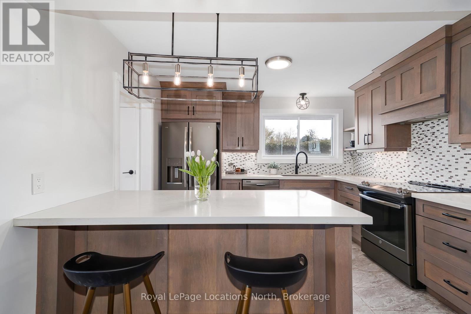 258 FOURTH STREET W - 5