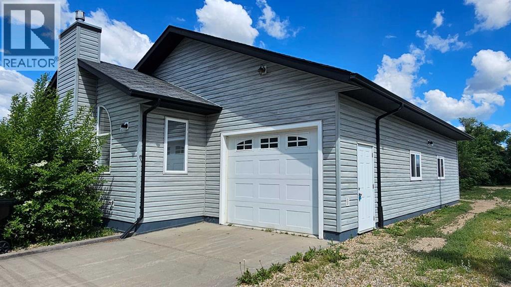 5112 52 Avenue - 2
