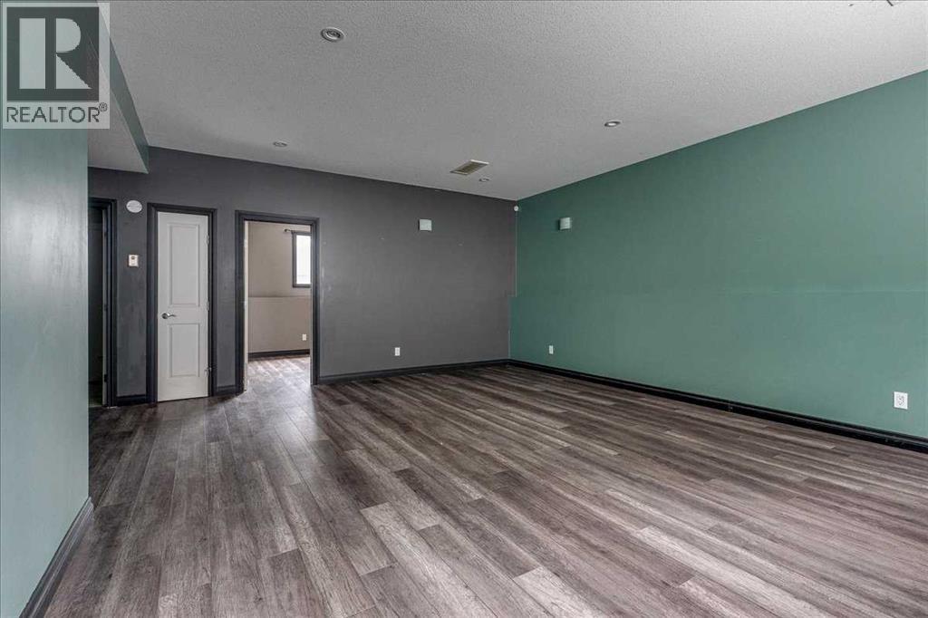 114 Jenner Crescent — photo 29