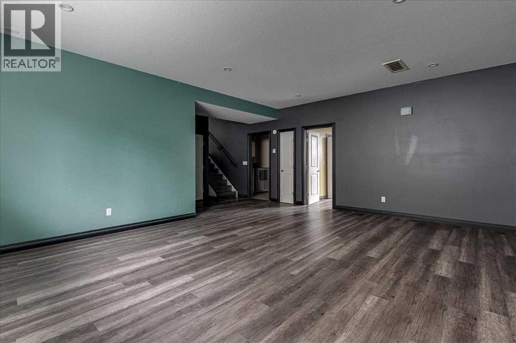 114 Jenner Crescent — photo 30