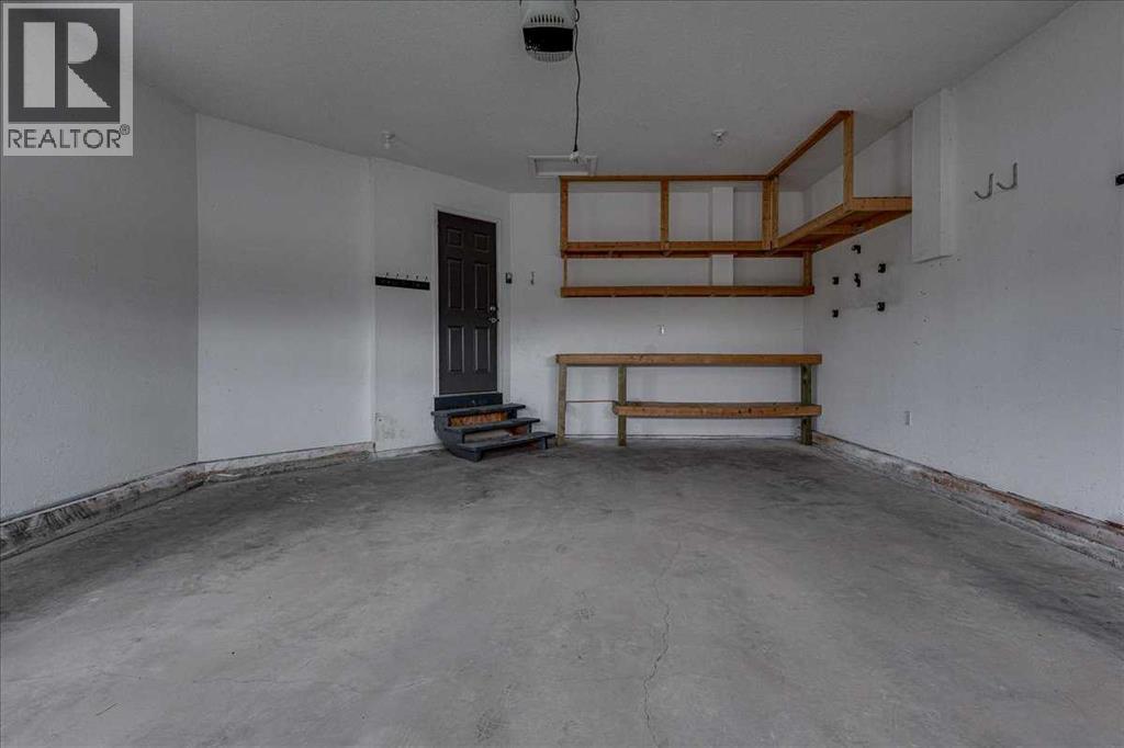 114 Jenner Crescent — photo 38