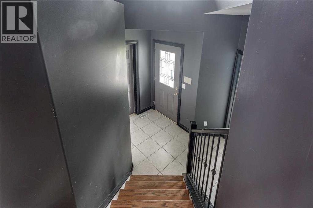 114 Jenner Crescent - photo 5