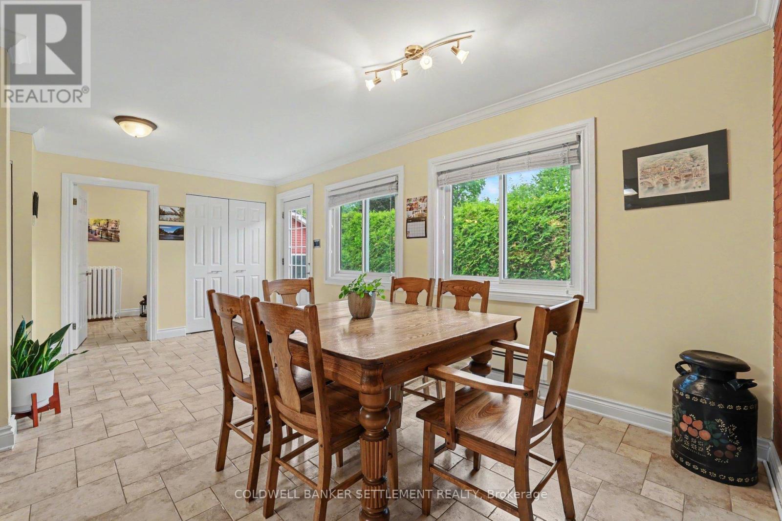 101 DRUMMOND STREET E - 16