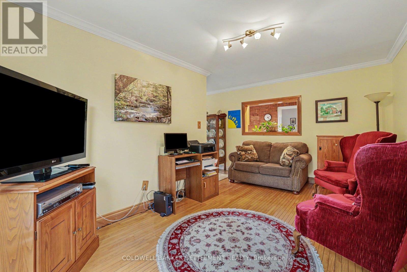 101 DRUMMOND STREET E - 20