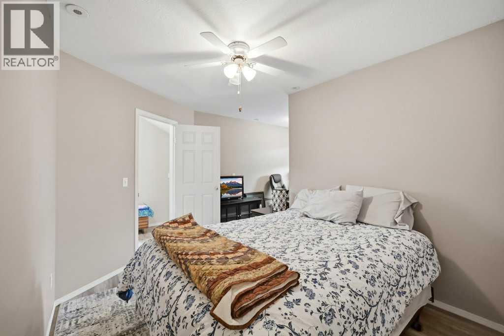 223B 3 Street SW — photo 24