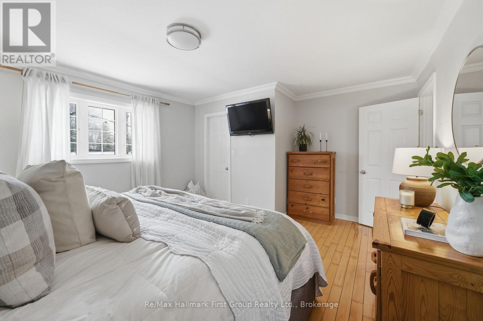 350 ONTARIO STREET - 20