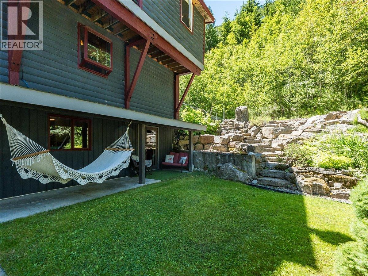 2809 Slocan Valley West Road - 9