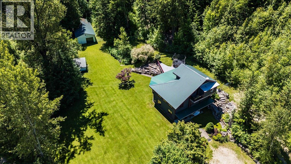 2809 Slocan Valley West Road - 2