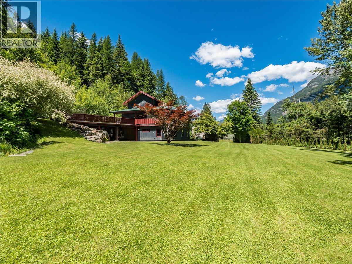 2809 Slocan Valley West Road - 11