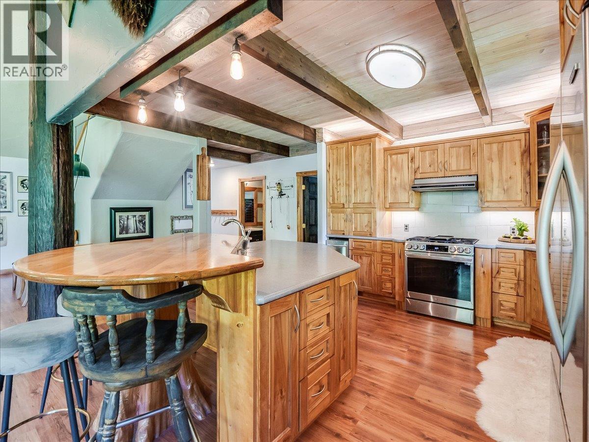 2809 Slocan Valley West Road - 40