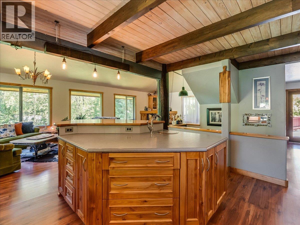 2809 Slocan Valley West Road - 39